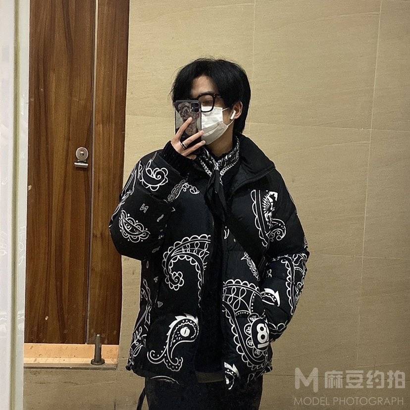 黑白模特