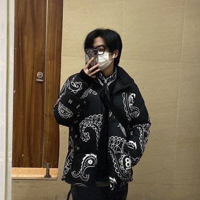 黑白模特
