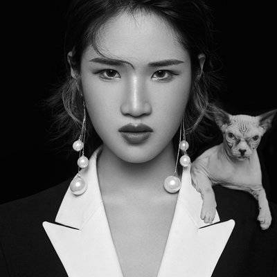 情绪模特