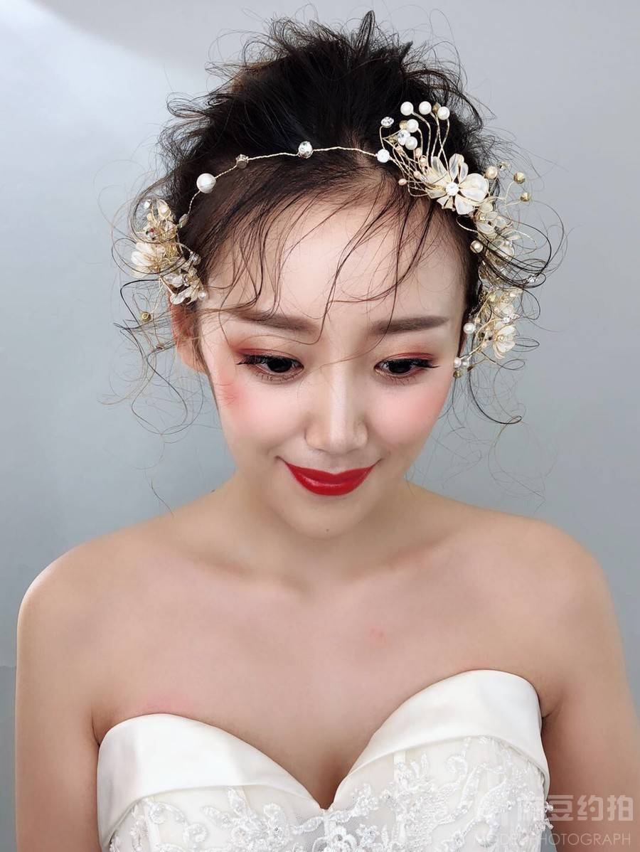 妆容模特