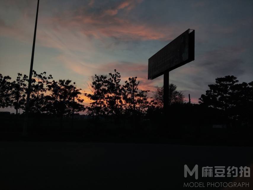 清新模特