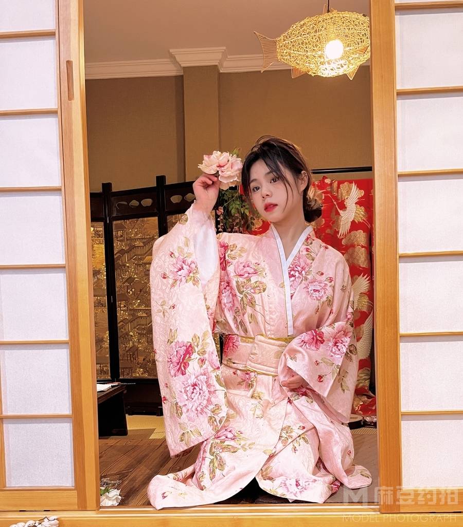 胶片模特