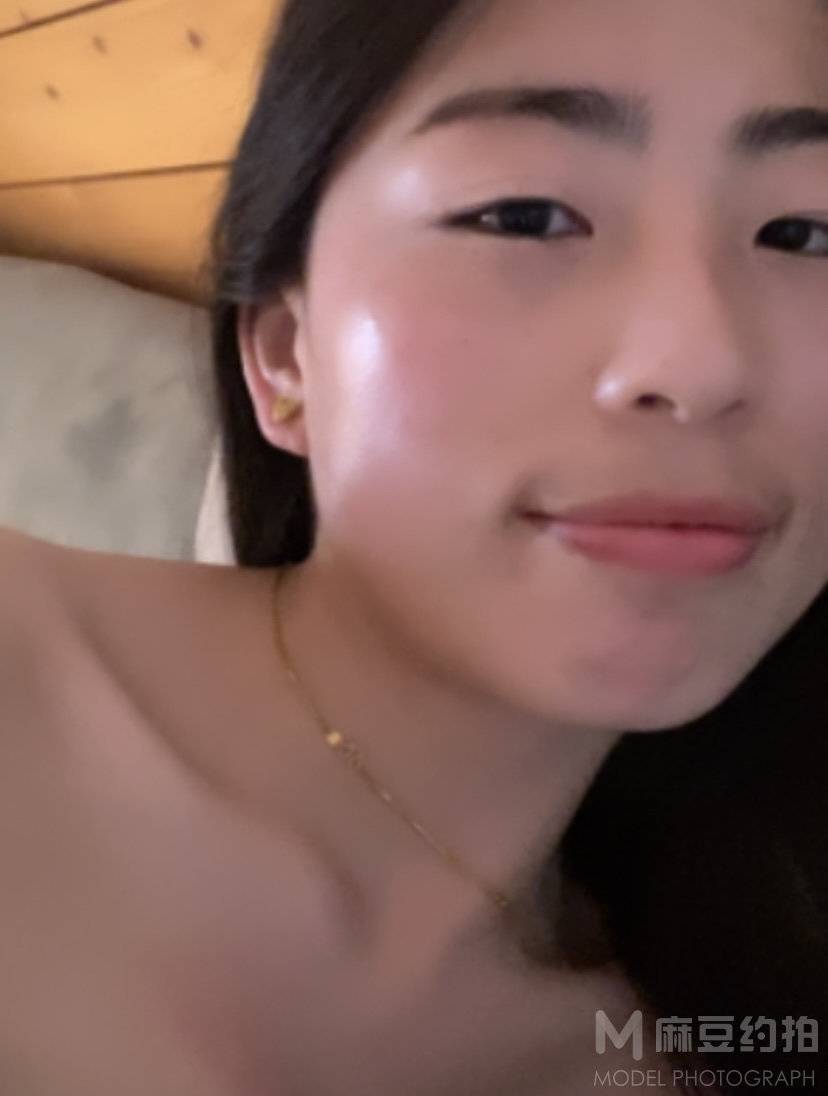 宝丽来模特