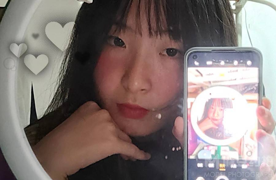 胶片模特