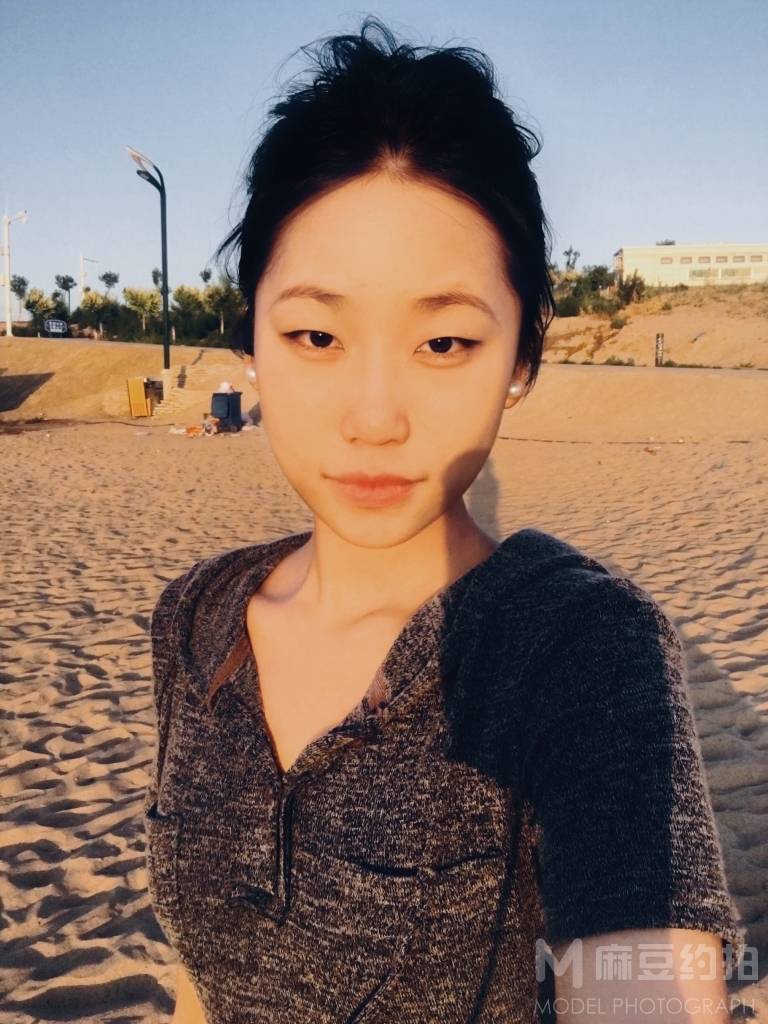 纪实模特