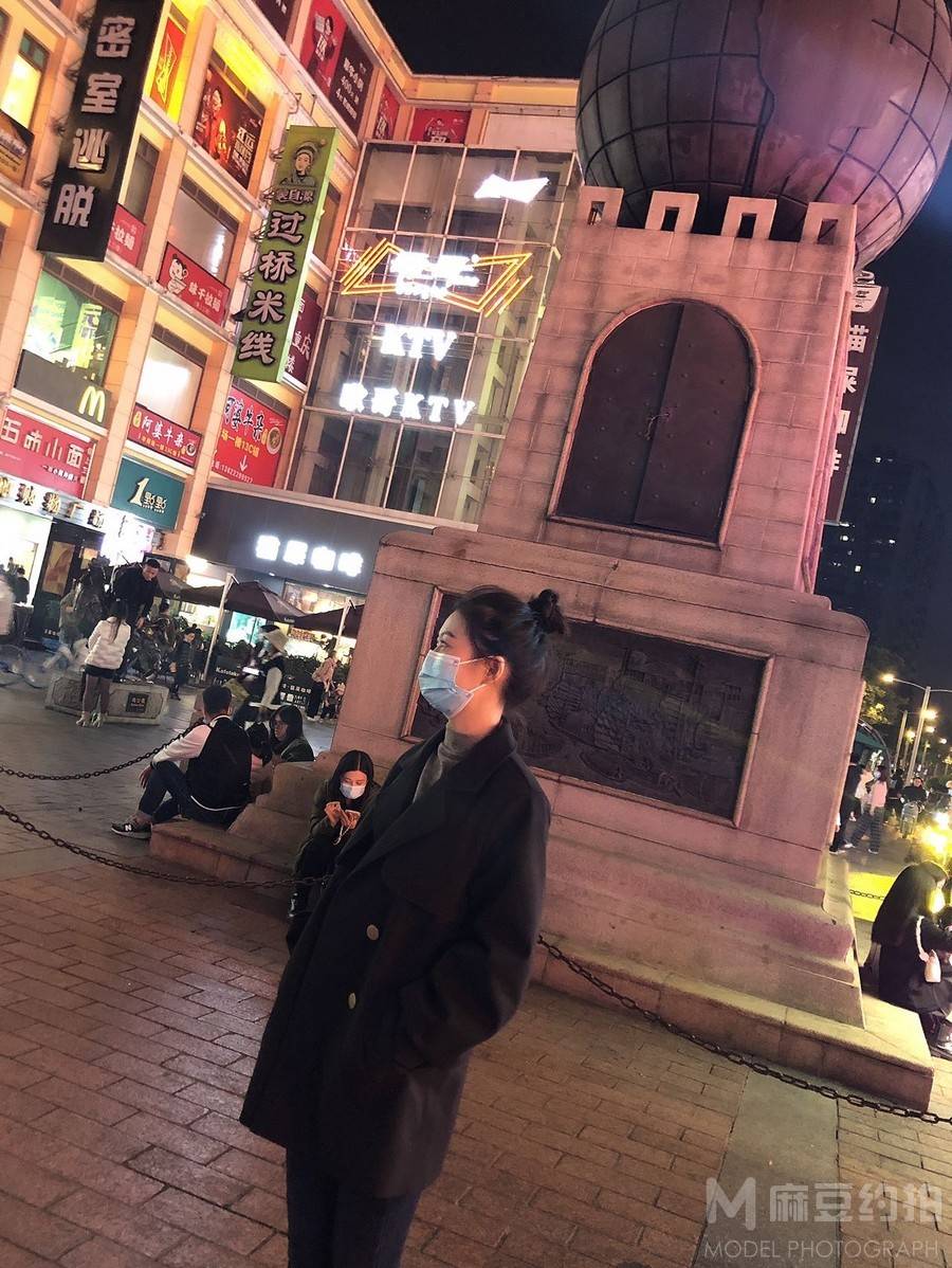 校园模特