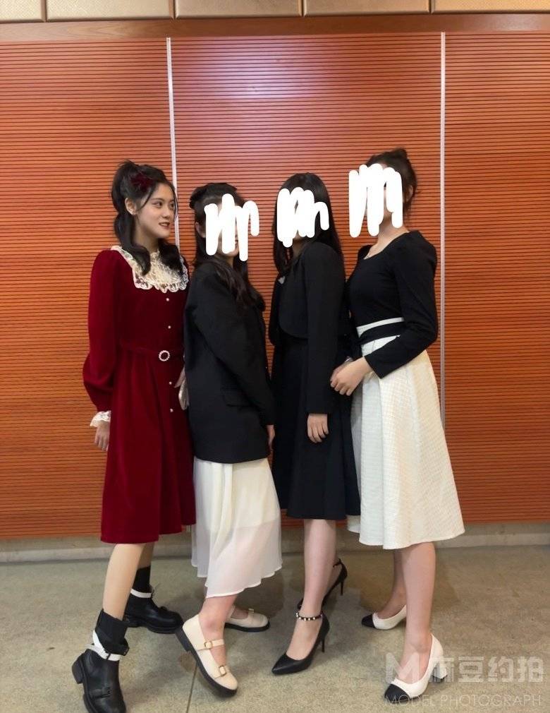校园模特