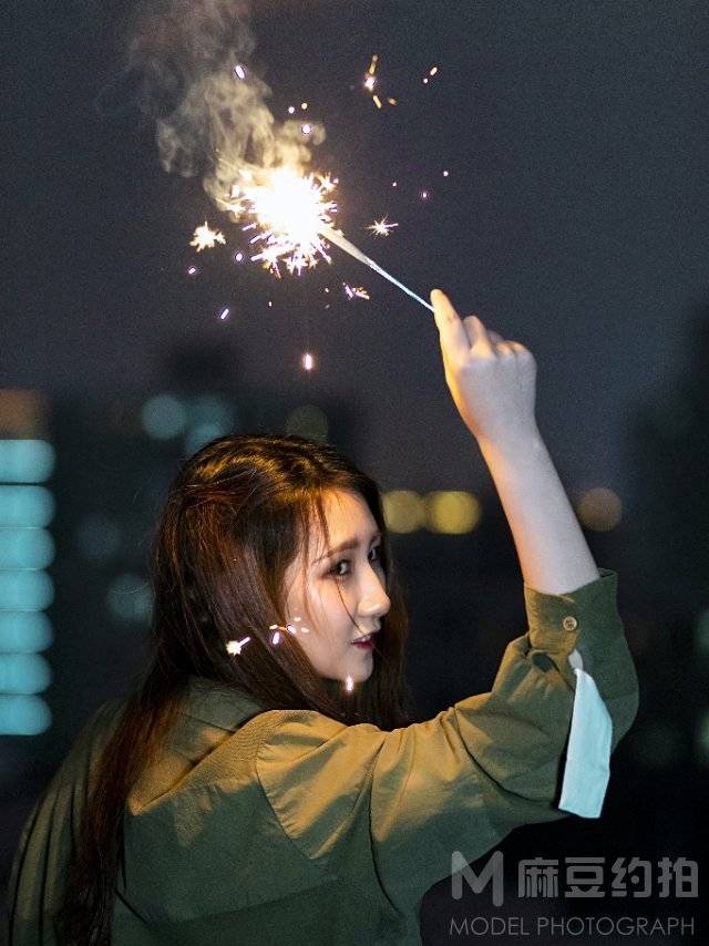 夜景模特