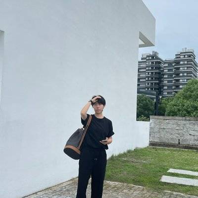 黑白模特