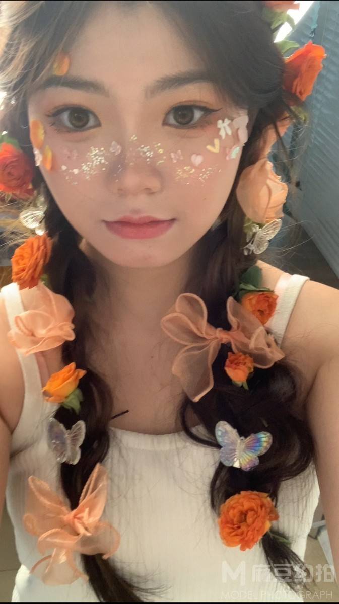 妆容模特