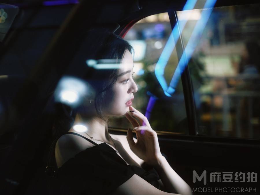 夜景模特