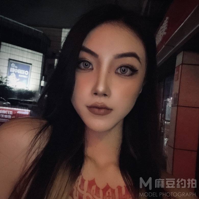 暗黑模特