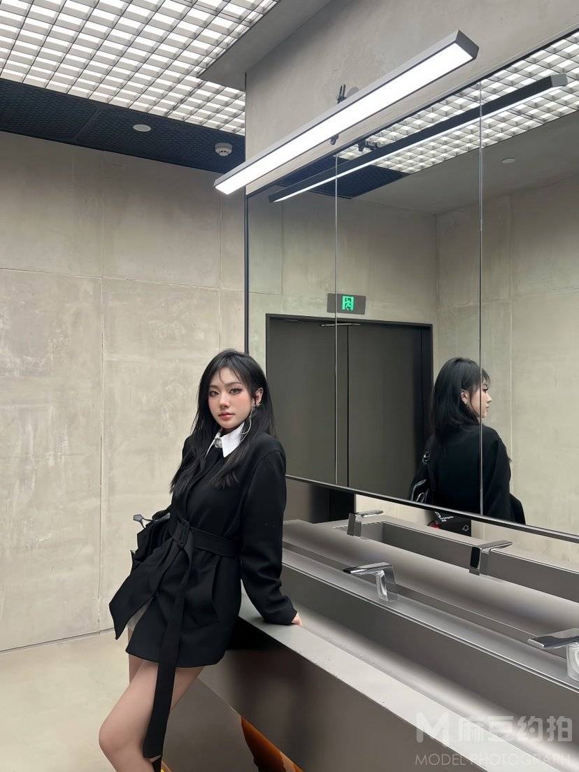 暗黑模特