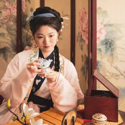 汉服模特