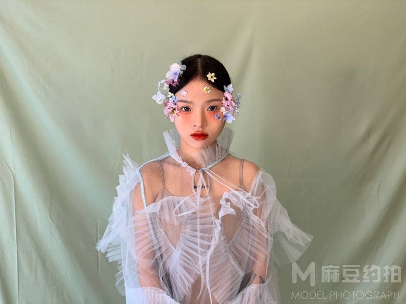 妆容模特