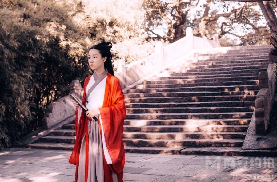 汉服模特