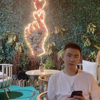 黑白模特