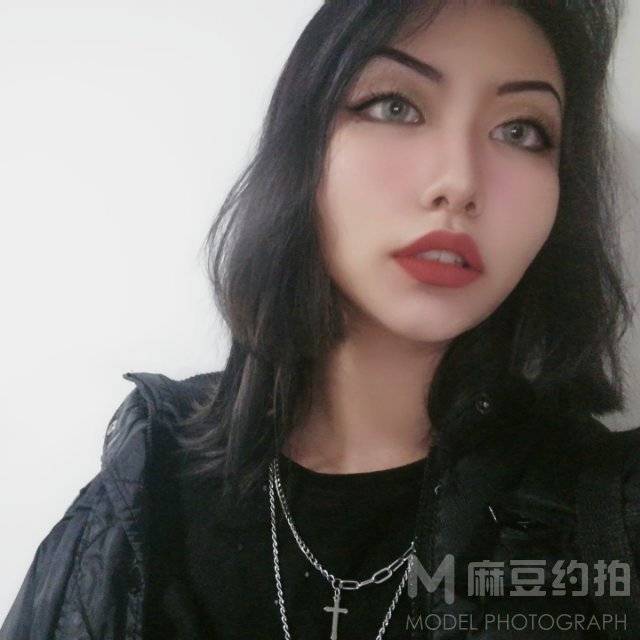 暗黑模特