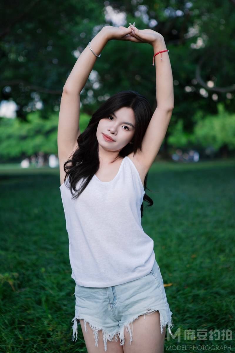 清新模特