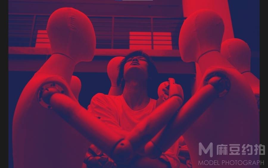 情绪模特