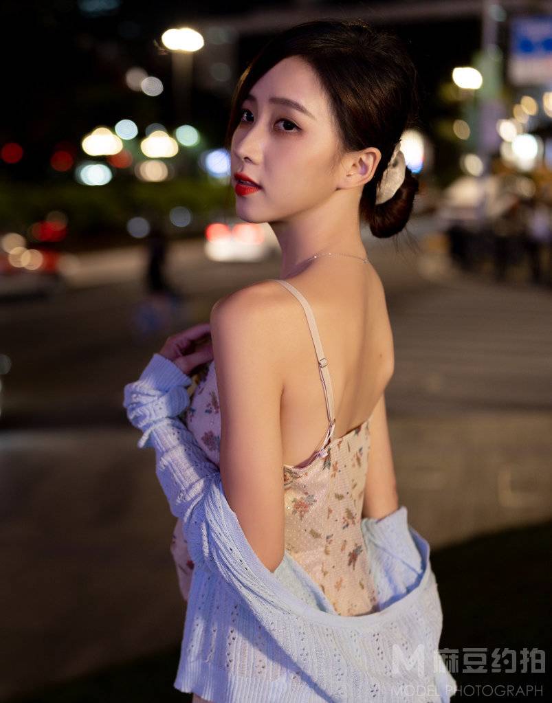 夜景模特