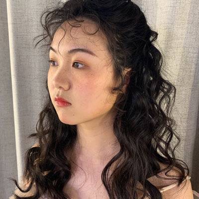 妆容模特