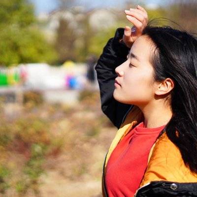 情绪模特