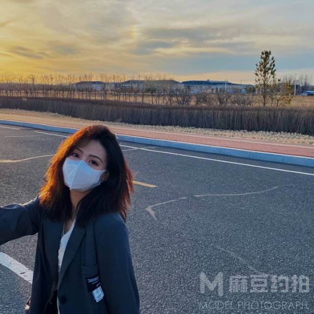 校园模特