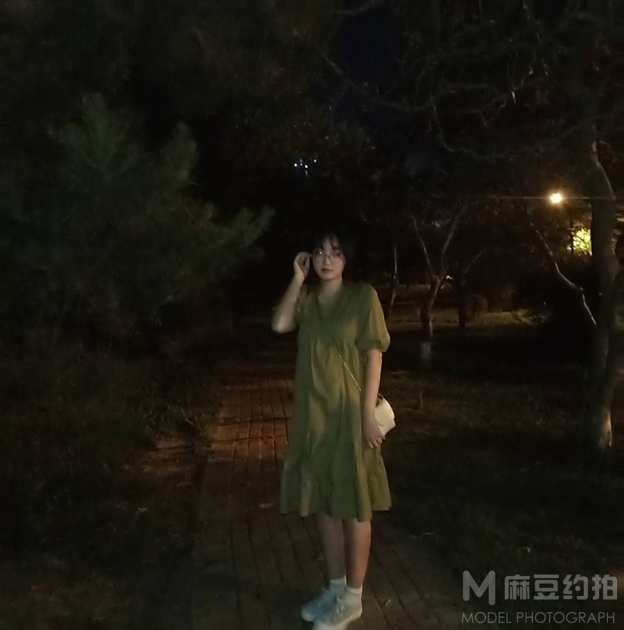 夜景模特