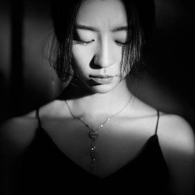 黑白模特