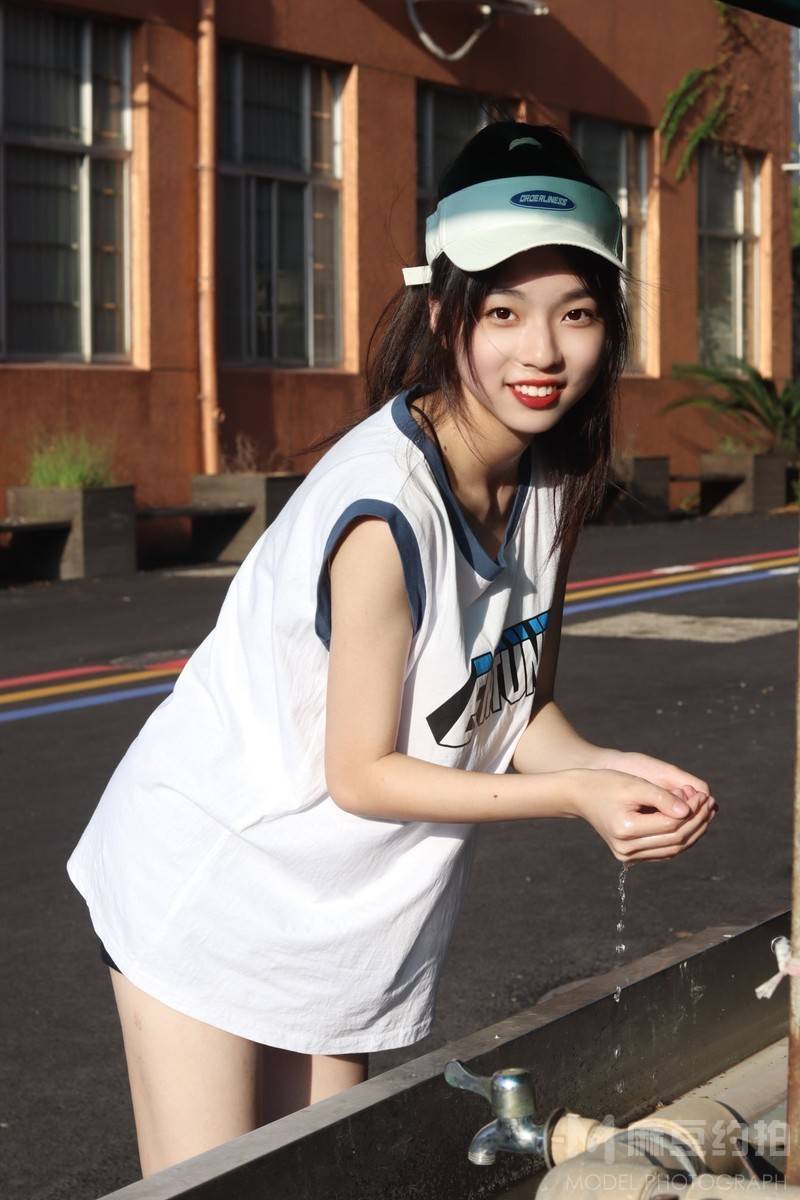 校园模特