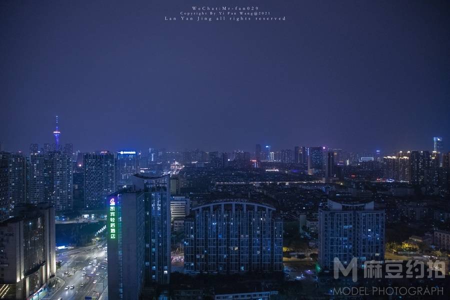 夜景模特