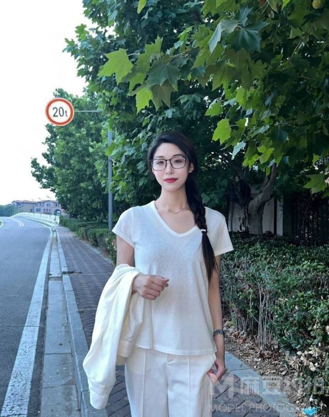 商务模特