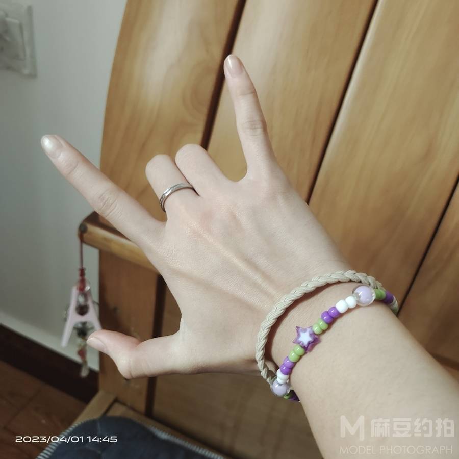 清新模特