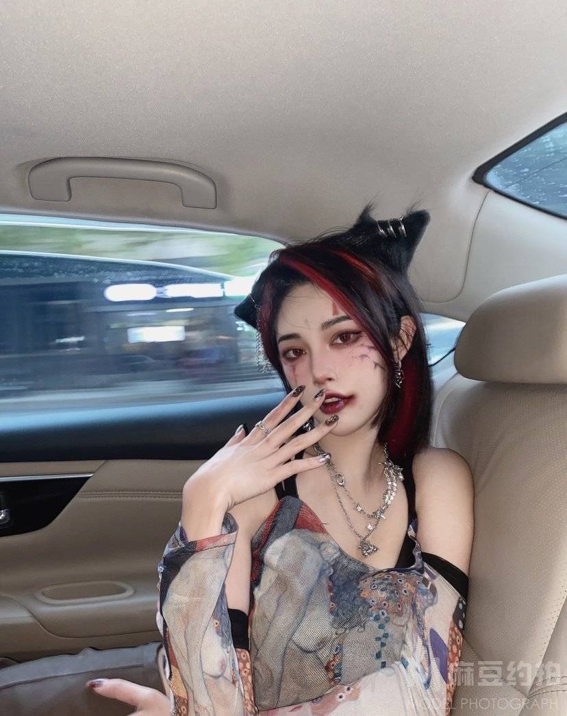 暗黑模特