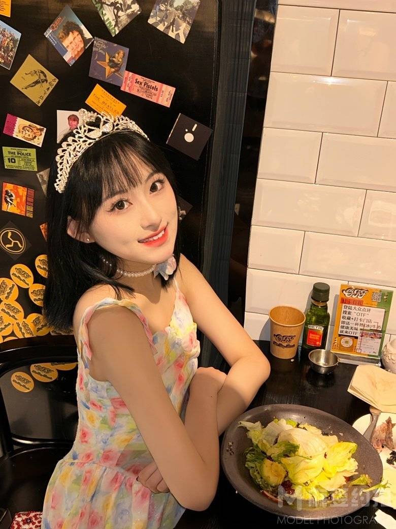 妆容模特