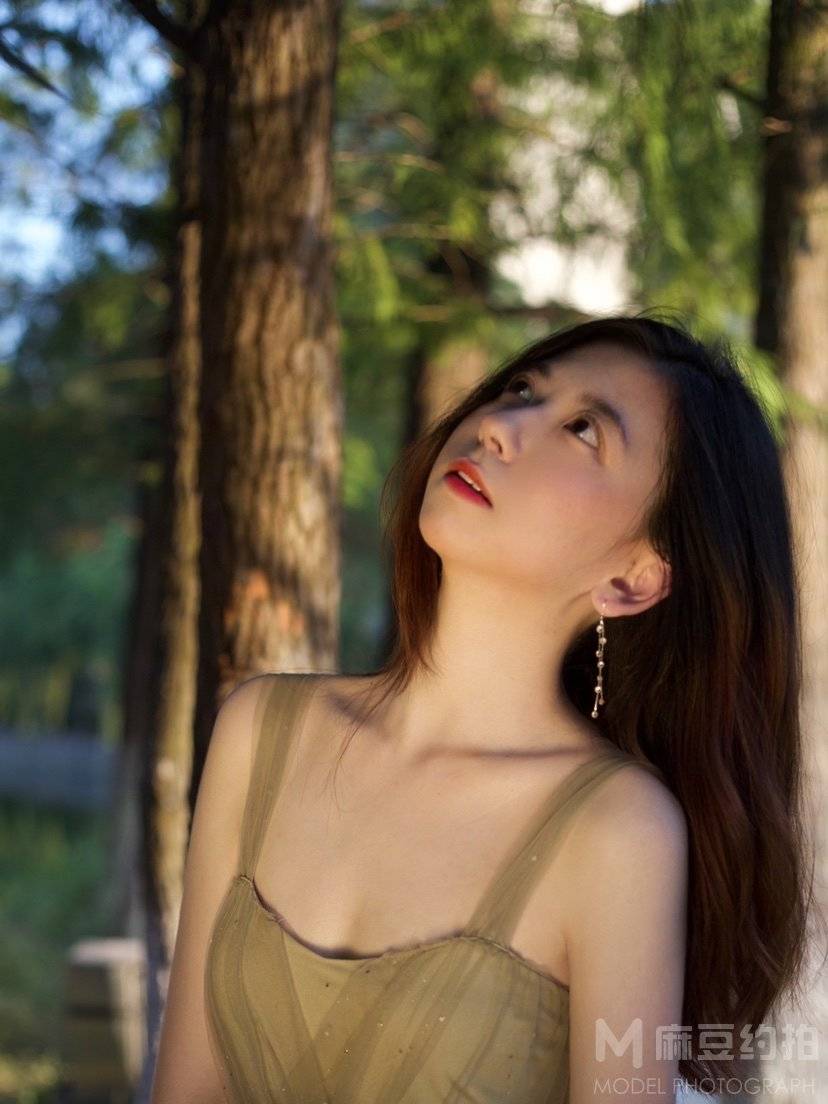 清新模特