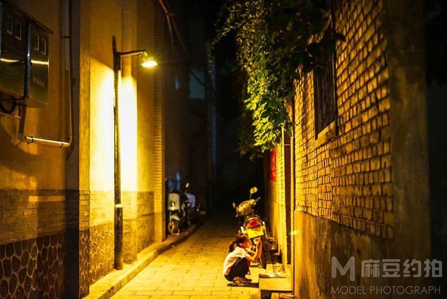夜景模特