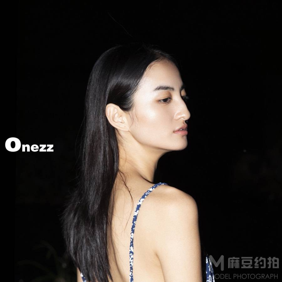 胶片模特