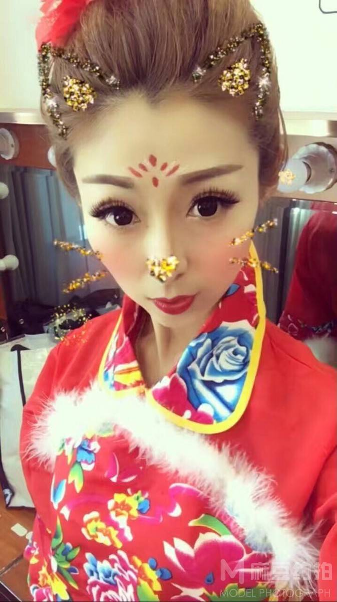 妆容模特