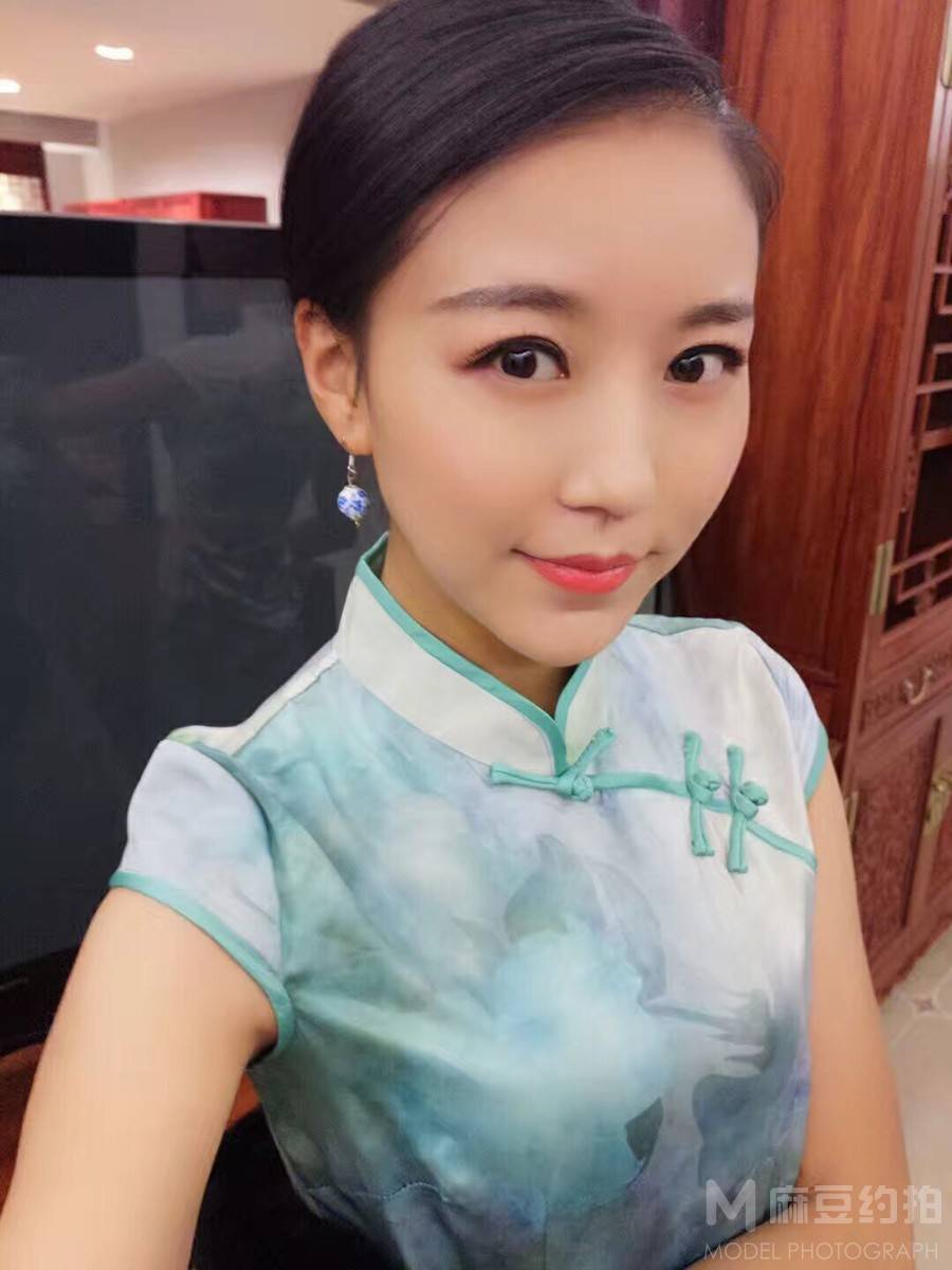 妆容模特