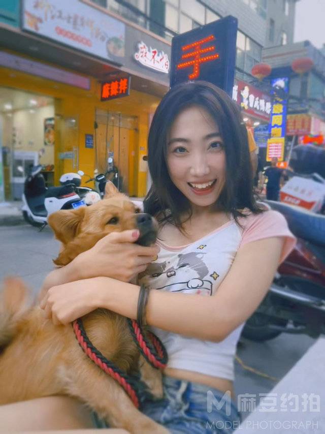 校园模特