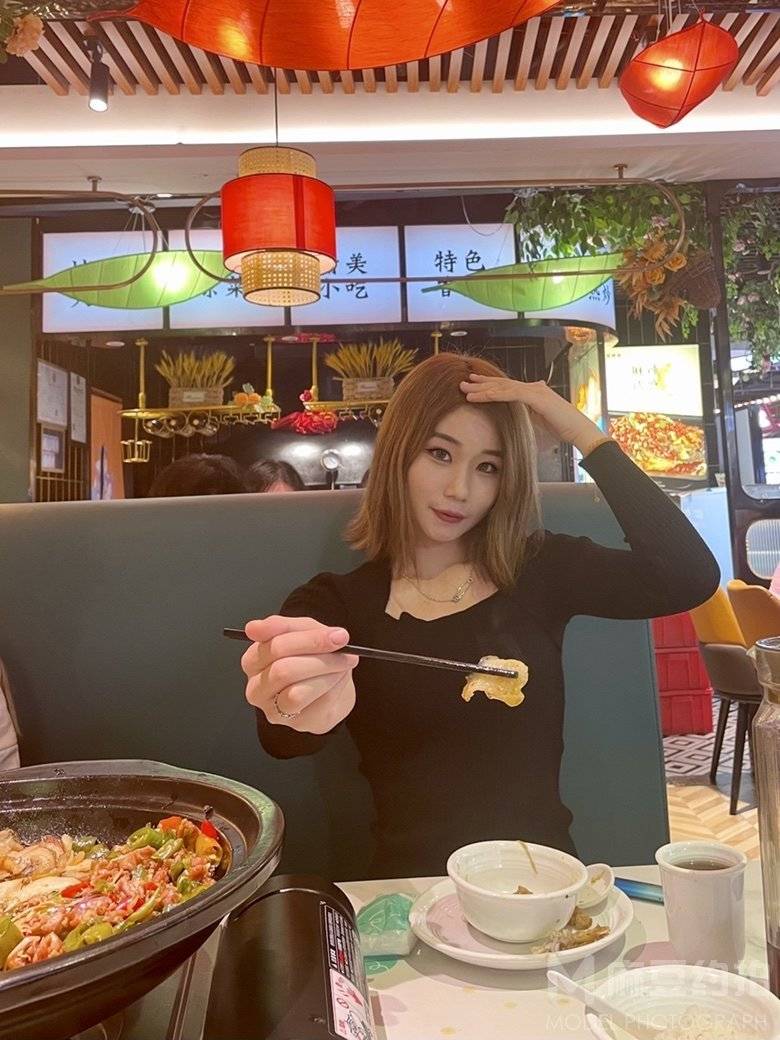 妆容模特