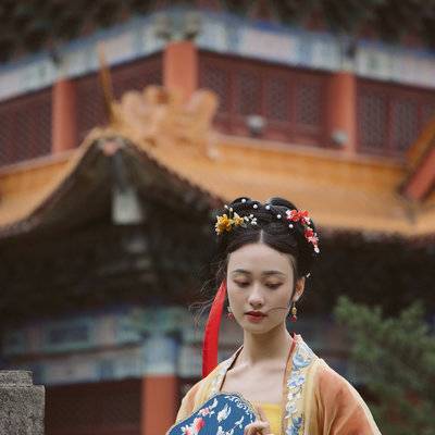 汉服模特