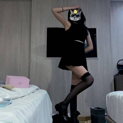 黑白模特