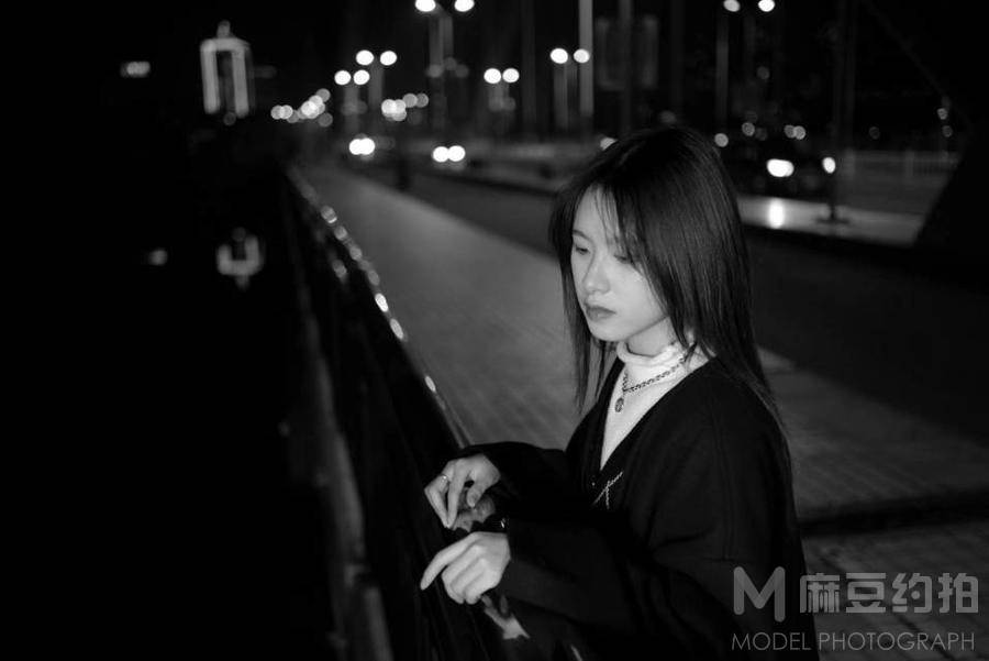 夜景模特