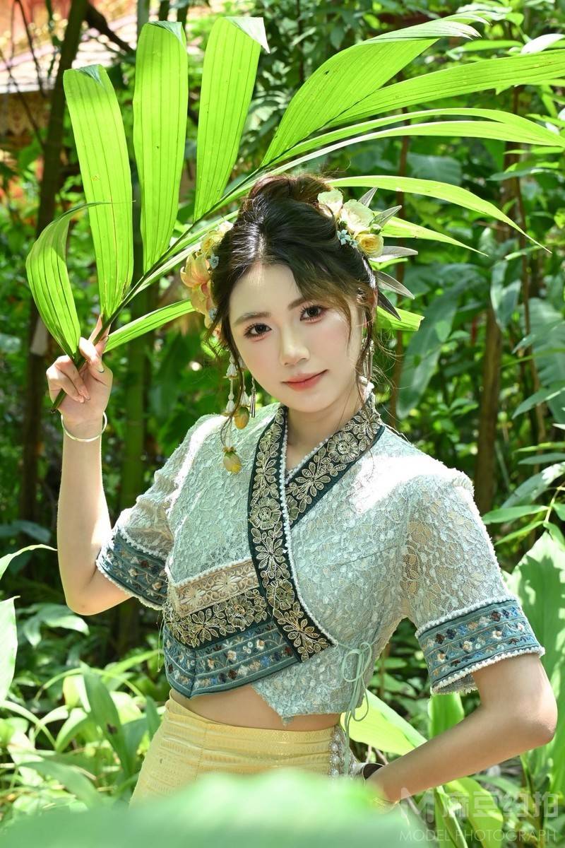 清新模特