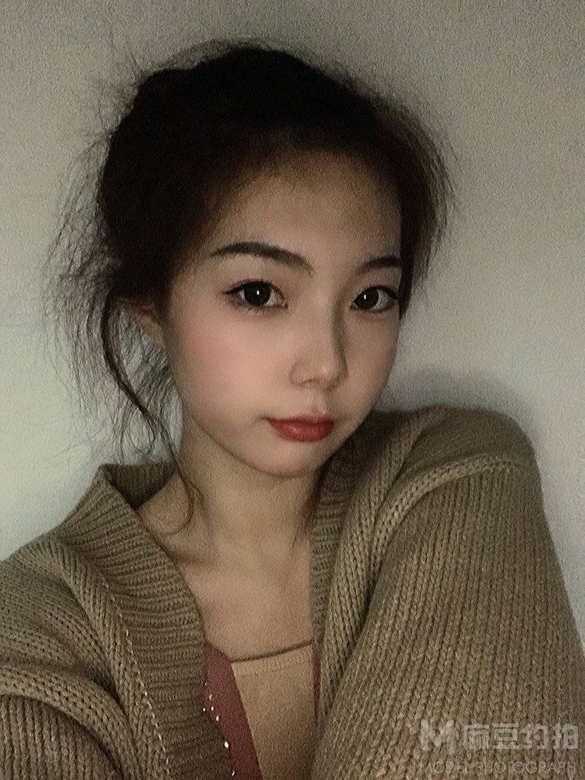 纪实模特