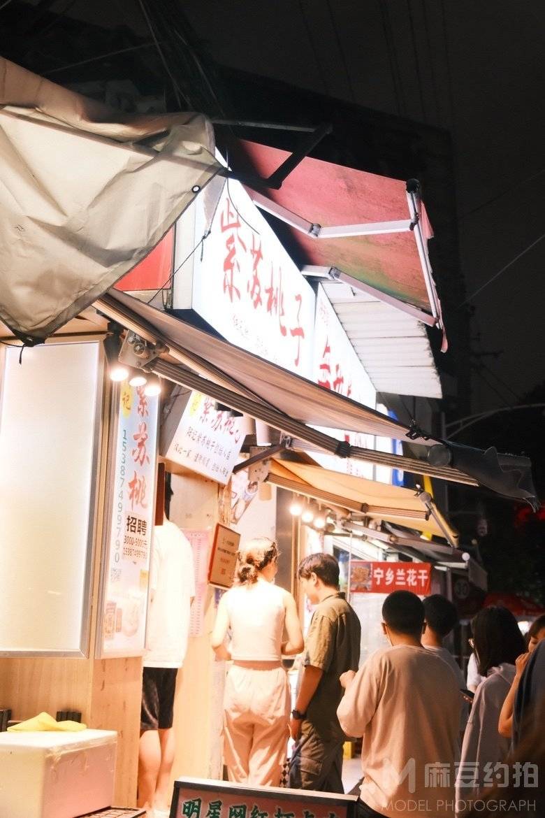 夜景模特