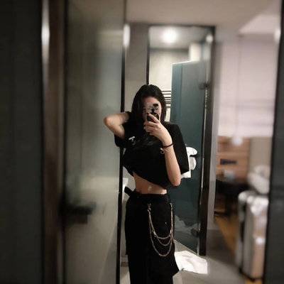 黑白模特